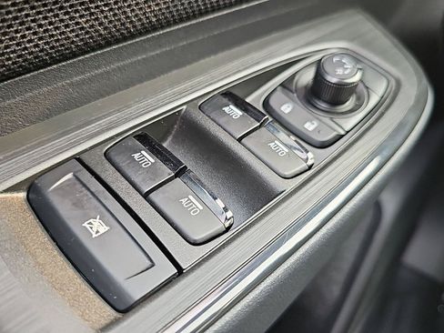 Used 2026 Subaru Outback Premium AWD/4WD image 25