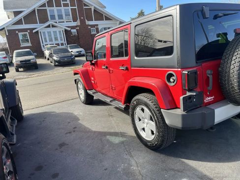 Used 2012 Jeep Wrangler Unlimited Sahara image 5