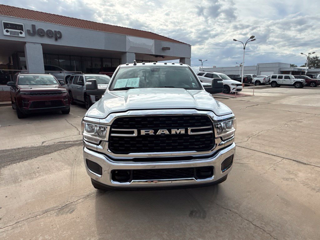 Used 2024 RAM 3500 Tradesman w/ Towing Technology Group AWD/4WD image 8
