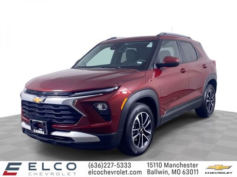 Used 2025 Chevrolet TrailBlazer LT w/ LT Cold Weather Package FWD image 1