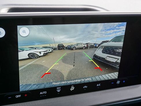 New 2025 Ford Maverick XL image 23