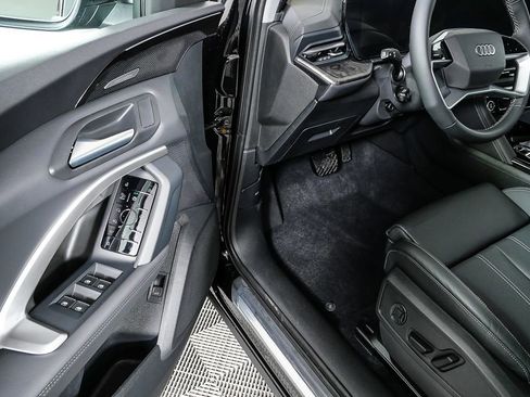 New 2025 Audi Q5 Premium Plus image 8