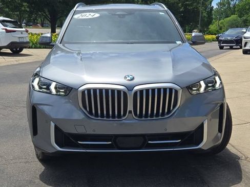 Used 2024 BMW X5 xDrive40i w/ Premium Package AWD/4WD image 2