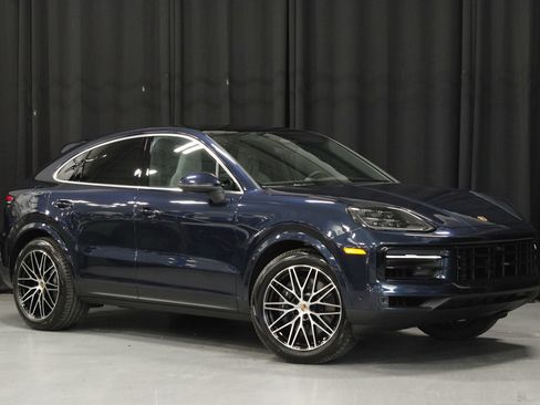 New 2026 Porsche Cayenne Coupe AWD/4WD image 7