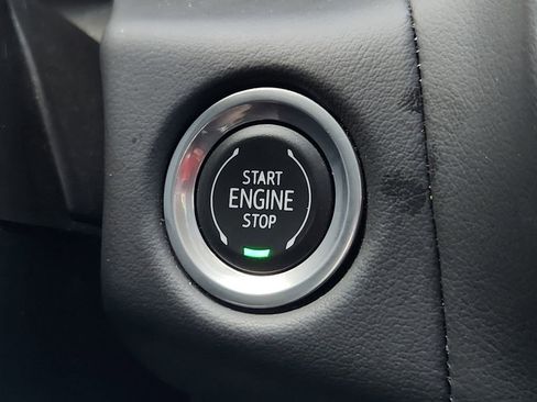 Used 2024 Chevrolet Suburban RST w/ Luxury Package image 29