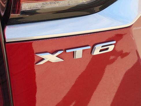 Used 2023 Cadillac XT6 Premium Luxury image 13