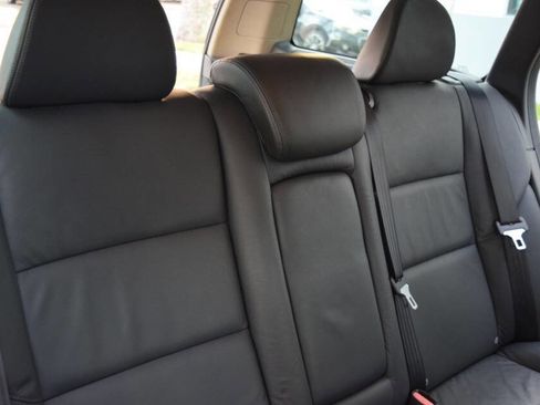 Used 2011 Volvo V50 T5 image 50