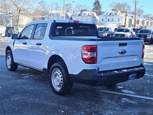 Used 2022 Ford Maverick XL image 3