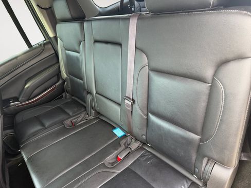 Used 2017 GMC Yukon XL SLT AWD/4WD image 13