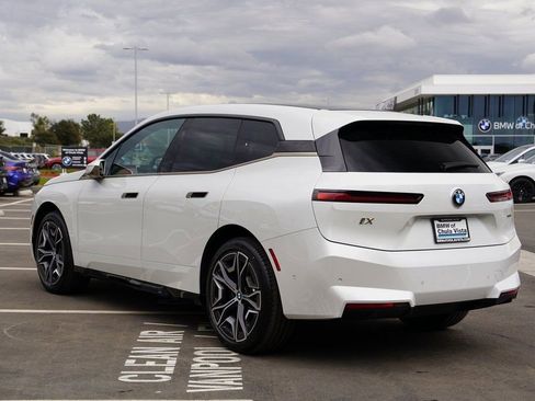 New 2026 BMW iX xDrive60 image 10
