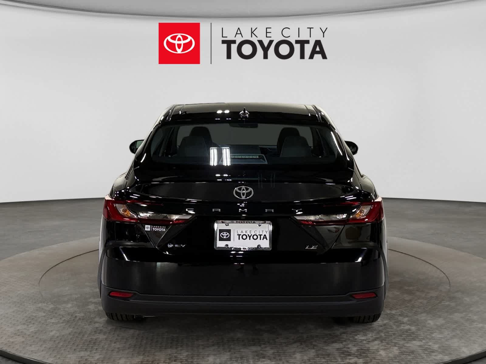 Used 2026 Toyota Camry LE FWD image 7