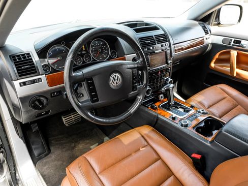 Used 2006 Volkswagen Touareg V10 TDI AWD/4WD image 15