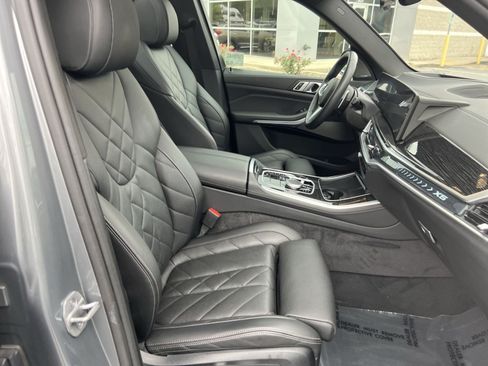 Used 2024 BMW X5 xDrive40i w/ M Sport Package AWD/4WD image 27