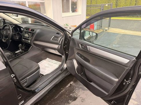 Used 2018 Subaru Outback 2.5i image 25
