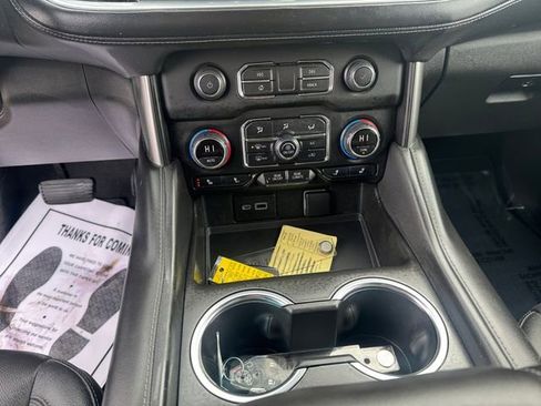 Used 2022 Chevrolet Tahoe LT w/ LT Signature Plus Package image 15