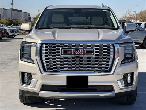 Used 2021 GMC Yukon Denali w/ Denali Ultimate Package image 8