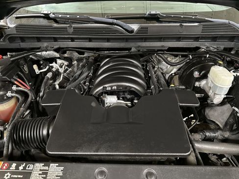 Used 2018 Chevrolet Silverado 1500 LTZ Z71 w/ Redline Edition image 25