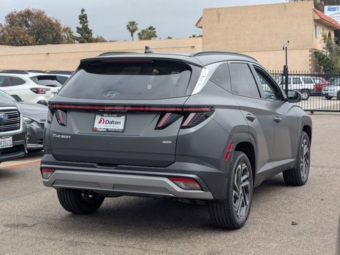 New 2025 Hyundai Tucson Limited image 4