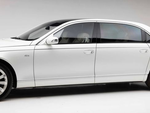Used 2009 Maybach 62 S RWD image 33