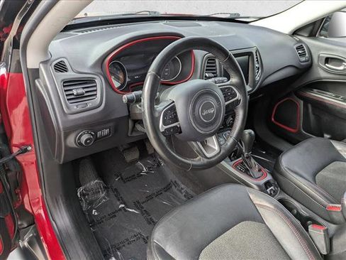 Used 2018 Jeep Compass Trailhawk image 10