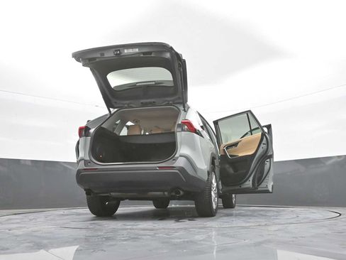 Used 2022 Toyota RAV4 XLE Premium AWD/4WD image 49