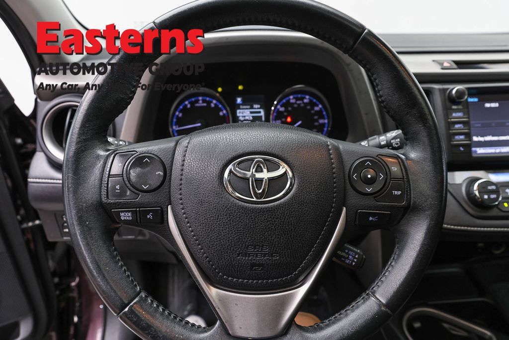 Used 2016 Toyota RAV4 XLE w/ Convenience Package AWD/4WD image 12