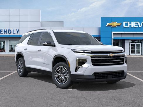 New 2026 Chevrolet Traverse LT w/ Enhanced Driving Package image 17