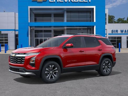 New 2026 Chevrolet Equinox LT image 2