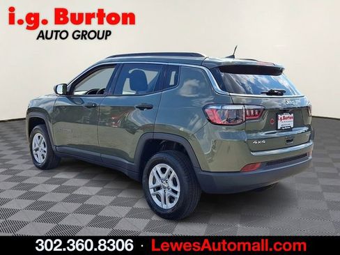 Used 2021 Jeep Compass Sport image 4