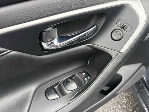 Used 2016 Nissan Altima 2.5 SL FWD image 22
