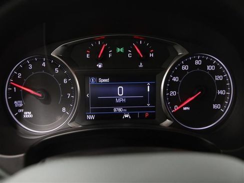 Used 2024 GMC Terrain SLE image 8