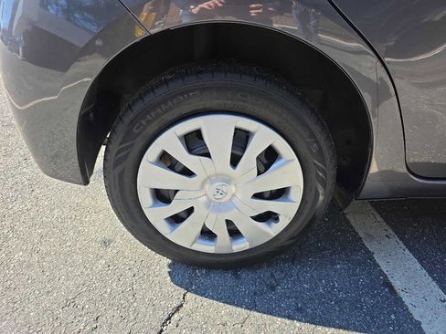 Used 2017 Toyota Yaris L w/ Carpet Mat Package image 18