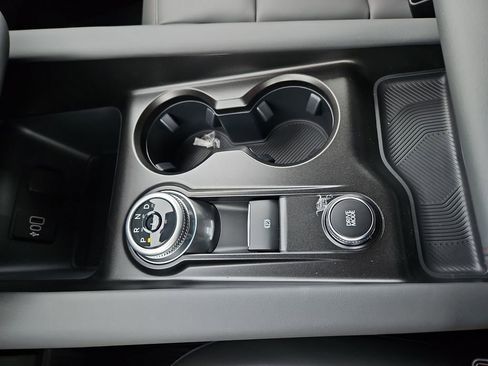 New 2026 Ford Explorer Active w/ Active Comfort Package image 28