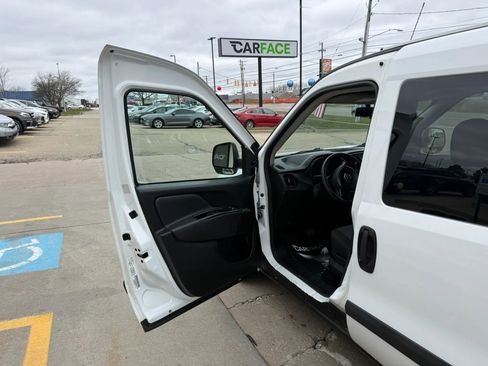 Used 2016 RAM ProMaster City Tradesman image 17