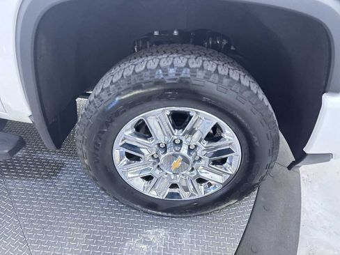 Used 2024 Chevrolet Silverado 2500 High Country w/ High Country Premium Package image 10
