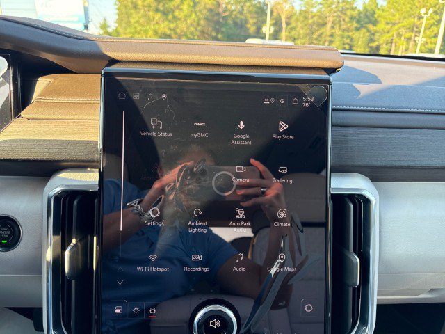 New 2027 GMC Acadia Denali FWD image 36