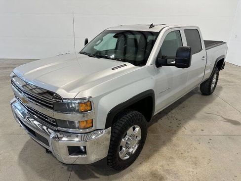 Used 2015 Chevrolet Silverado 2500 LTZ image 2