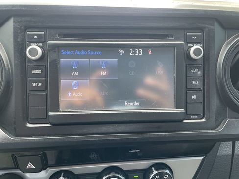 Used 2017 Toyota Tacoma SR w/ SR Convenience Package AWD/4WD image 19