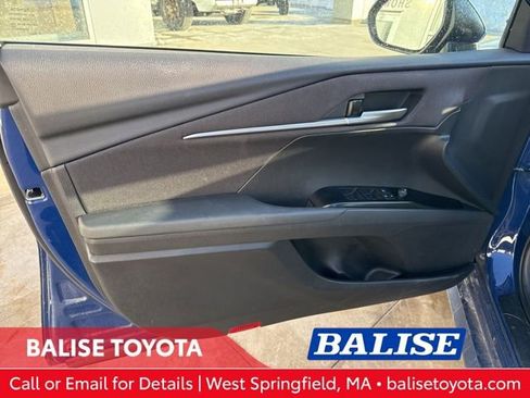 Used 2025 Toyota Camry LE w/ Convenience Package image 23