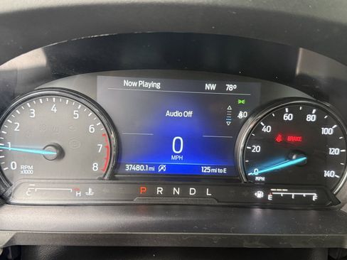 Used 2023 Ford Explorer XLT w/ Equipment Group 202A AWD/4WD image 10