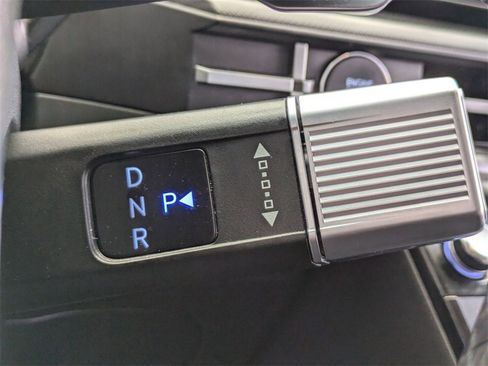 Used 2025 Hyundai Santa Fe SEL image 22