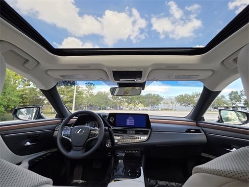 New 2025 Lexus ES 350 w/ Premium Package image 19