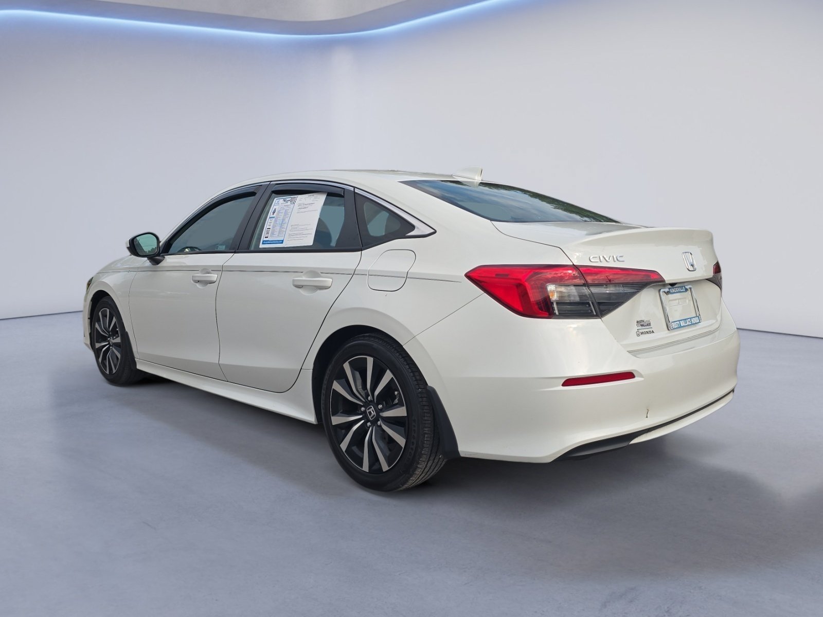 Used 2024 Honda Civic EX image 3