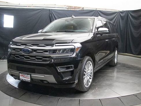 Used 2024 Ford Expedition Max Platinum AWD/4WD image 7