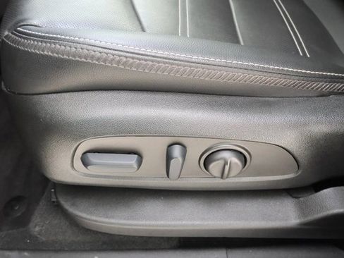 Used 2022 GMC Terrain Denali w/ Denali Premium Package image 10