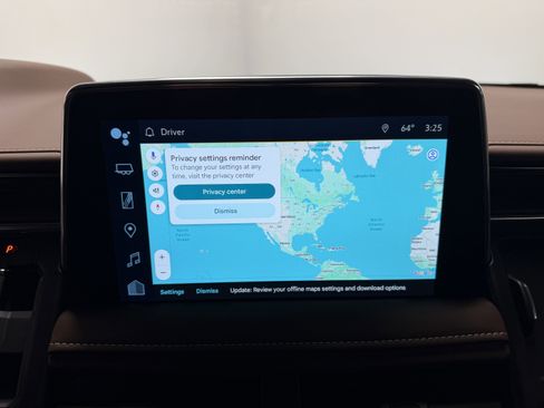 Used 2024 Chevrolet Tahoe High Country image 11