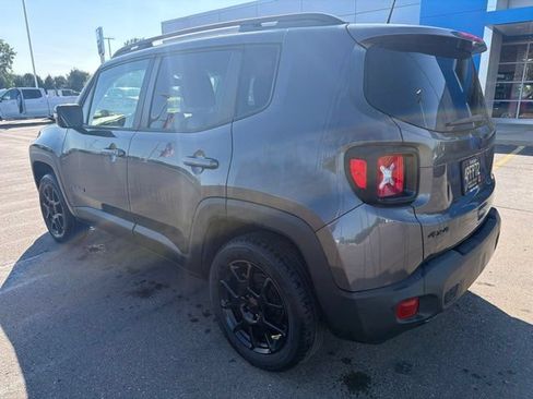 Used 2020 Jeep Renegade Altitude AWD/4WD image 8