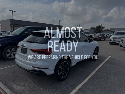 Used 2025 Audi Q3 2.0T Premium Plus AWD/4WD image 4