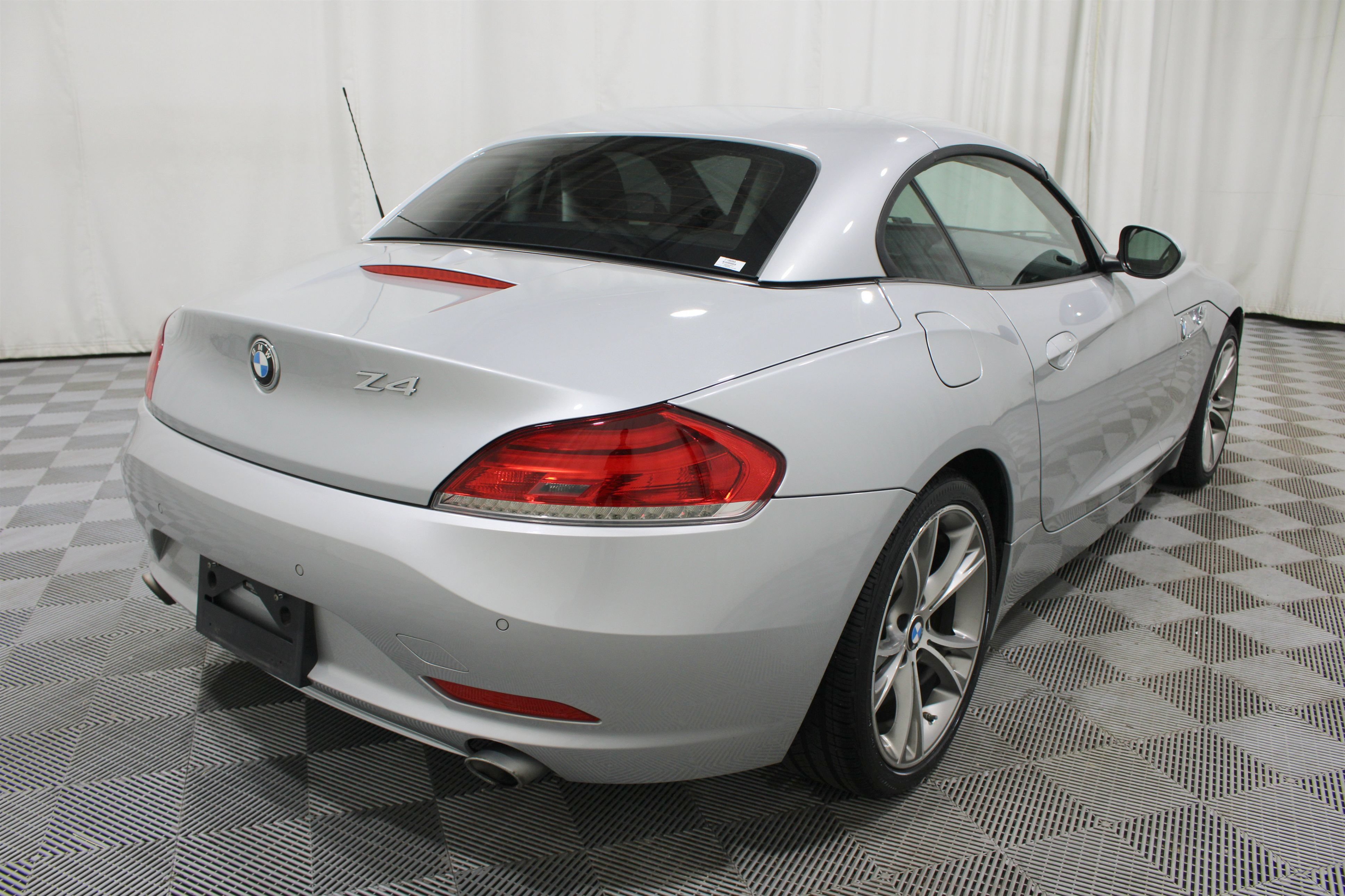 Used 2016 BMW Z4 sDrive35i RWD image 21