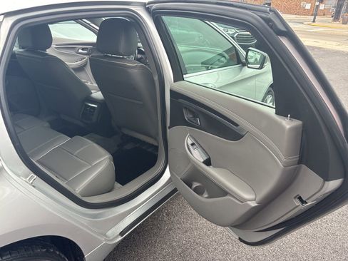Used 2016 Chevrolet Impala LTZ image 16